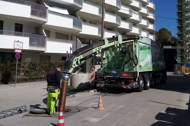 Saugbagger Winnigen - Baumwurzelsanierung